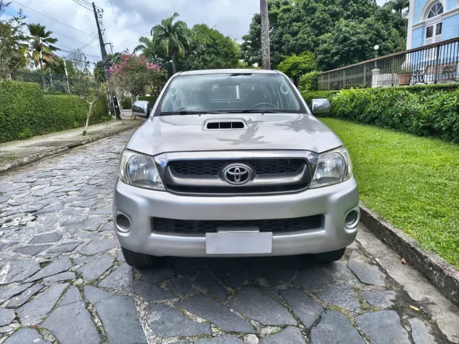 Toyota Hilux CD SRV D4-d 4X4 3.0 TDI Diesel AUT 2009