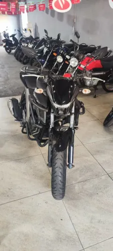 YAMAHA FZ 25 PRETA 2023 Shalon veículos Cariacica 