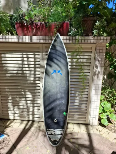 Vendo prancha de surf Ricardo Martins