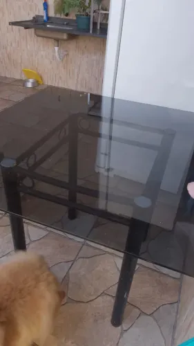 MESA DE VIDRO TAMANHO 1:50 X 1:50M COM 4 CADEIRAS