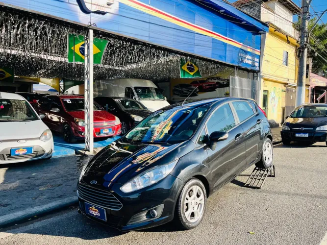 Ford Fiesta Sedan 1.6 16V Flex Mec. 2014