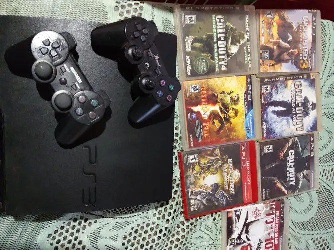 PlayStation 3 mais 7 jogos originais