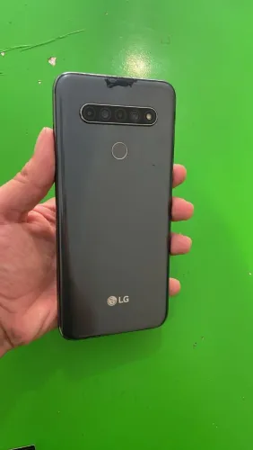LG k61 128gb 320 reais