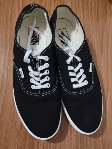 Tênis Vans Authentic 42 usado uma única vez