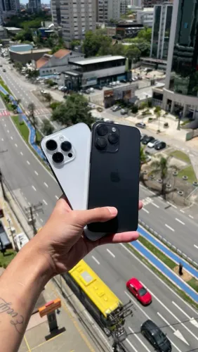 iPhone usado  14 Pro Max consulte cores e GB disponíveis 