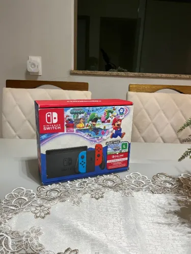 Nintendo Switch 32GB Lacrado + Bônus: Super Mário Bros Wonder + 3 meses de assinatura