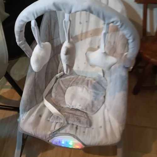 Cadeirinha de descanso urso polar para bebês
