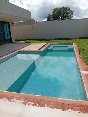 Limpeza e Tratamento de Piscinas