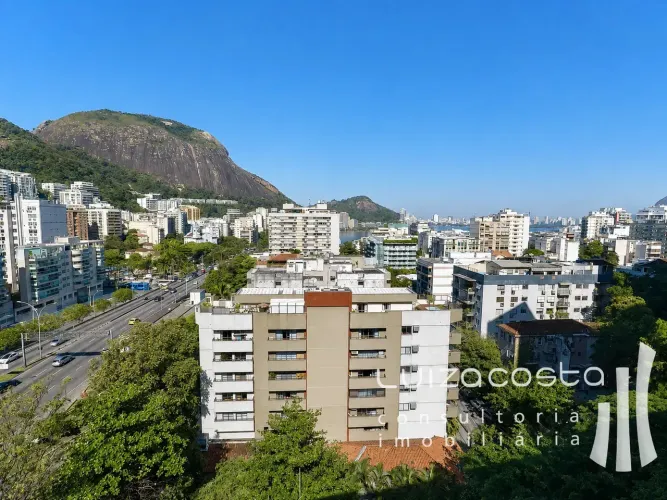 Duplex para venda tem 267 metros quadrados com 3 quartos em Lagoa - Rio de Janeiro - RJ