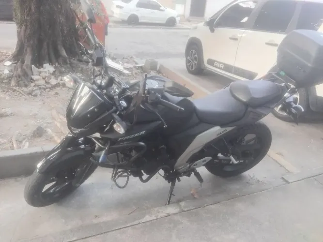 Vendo Fazer 250 novíssima