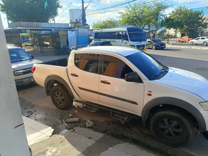 Mitsubishi L200 Triton Outdoor 2.4 Flex 16V CD Mec. 2017