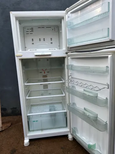 Geladeira Consul CRM45 Frost Free
