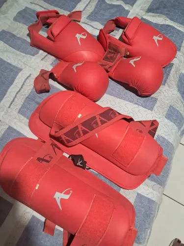 Kit protetor Arawaza original luva + Caneleira 