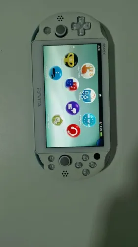 Psvita branco com 1 jogo original