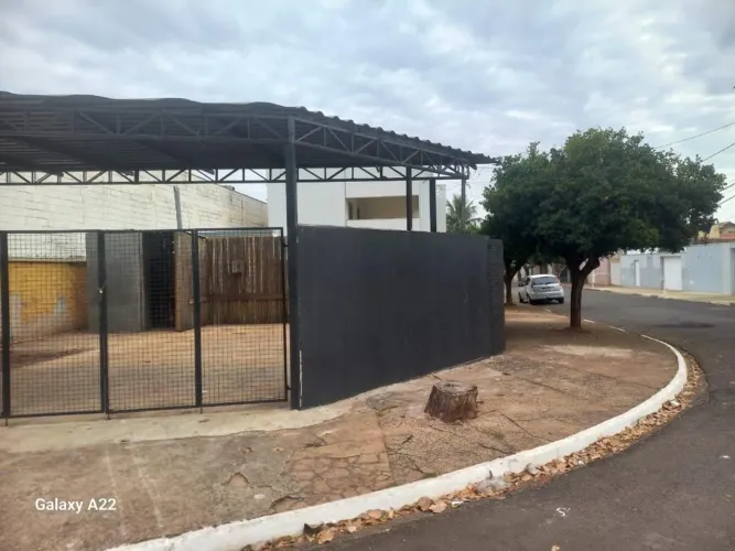 Terreno para alugar em Sumaré, Vila Menuzzo