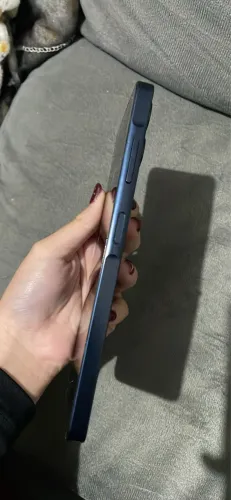 Vende celular Samsung A06 usado