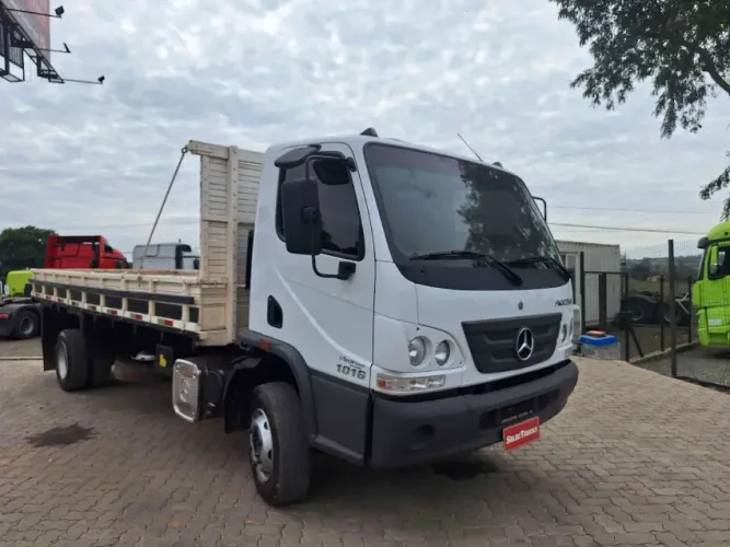 Mercedes Benz Accelo 1016 4X2 2022