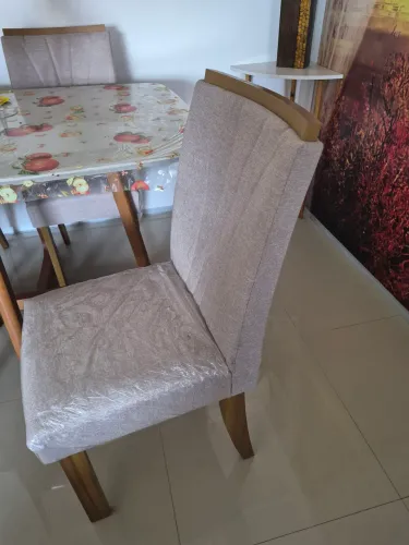  4 cadeiras de sala de jantar 