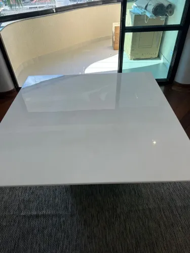 Mesa de Jantar 1,40x1,40 em Laca Branca - 6 Lugares