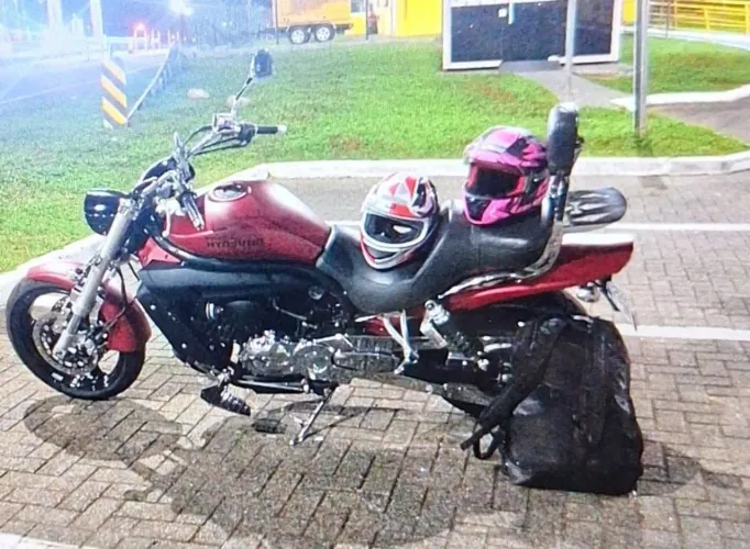 Vendo moto 650 cc.19. Mil