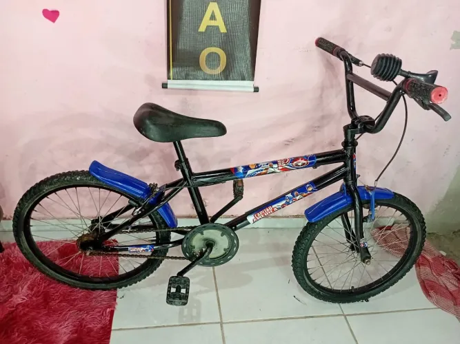 Bicicleta aro 20 novinha do capitão america 