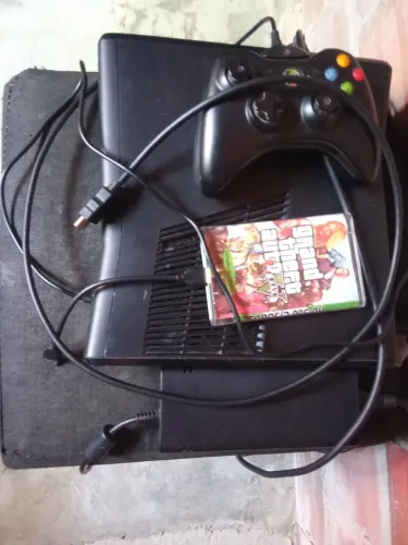 defeito pra concertar ou retirar de peças fui ligar ele deu um estralo dentro hd presta