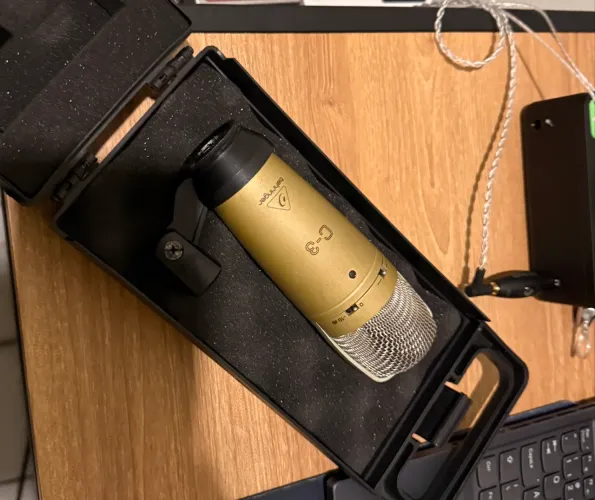 Condensador Behringer C3