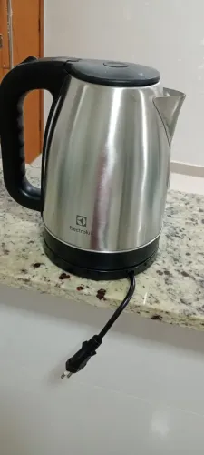 Chaleira Elétrica Electrolux Efficient Aço Inox Escovado 1,8L