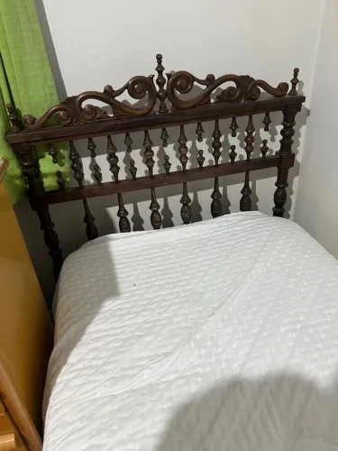 Cama solteiro antiguidade