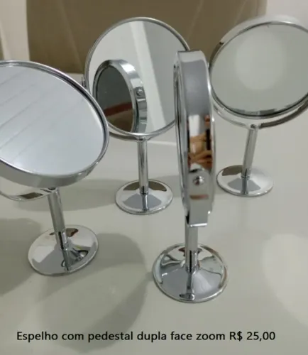 Espelho com pedestal dupla face zoom
