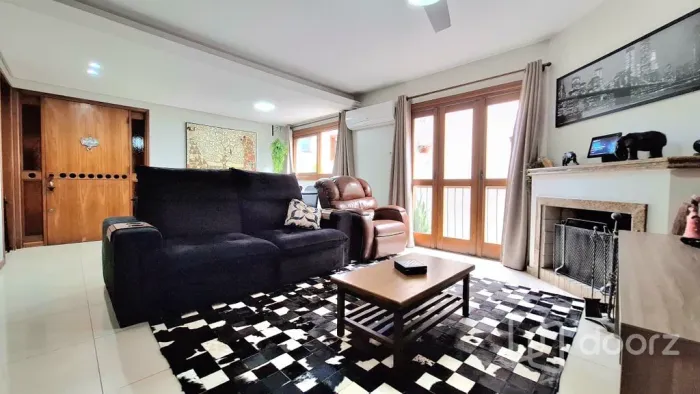 Imóvel na Coronel Paulino Teixeira com 3 dormitórios e 103m²