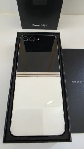 Samsung Galaxy Z flip 5 512gb ( Leia anuncio)