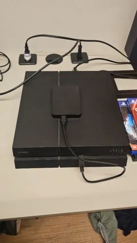PS4 - Fat 500 gb - Excelente estado - 2 controles