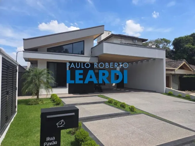 CASA EM CONDOMÍNIO - ARUÃ - SP