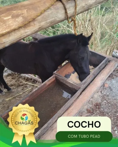 COMEDOURO PARA GADO E CAVALO - COCHO EM TUBO PEAD