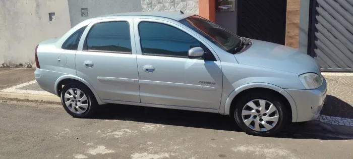 Chevrolet Corsa Sed. Premium 1.4 8V Econoflex 4P 2011
