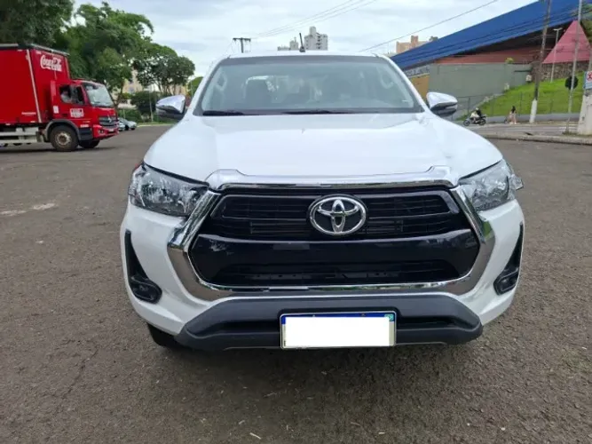 Toyota Hilux CD SRV 4X4 2.8 TDI Diesel Aut. 2022
