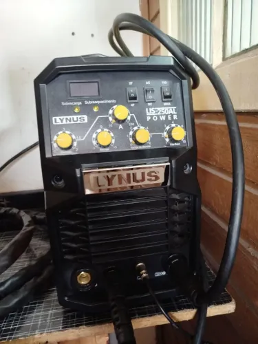 Vendo máquina de solda tig+ cilindro 