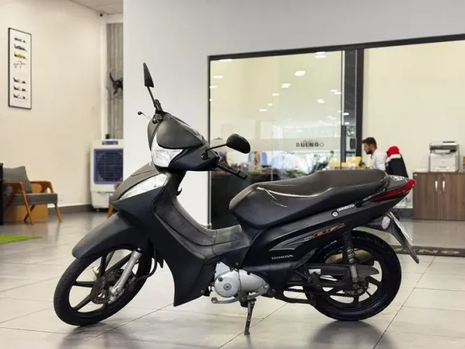 HONDA BIZ 125 EX 2015