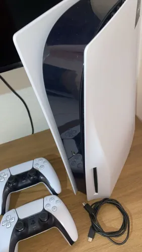 PlayStation Fat 825 Gigas Com Dois Controles Tudo Original