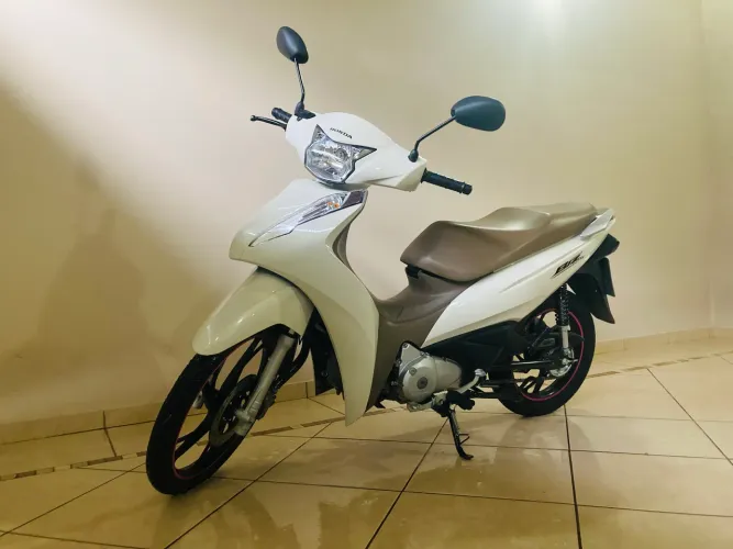 Biz 125 2022 única dona 9600