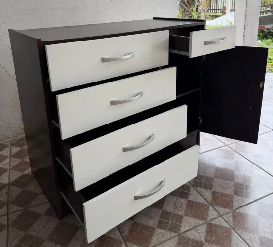 Cômoda Usada !!