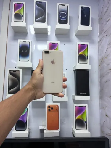 iPhone 8 Plus - 64GB