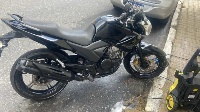 Vendo moto fazer 250 