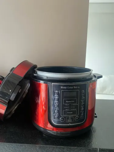 Panela de Pressão Elétrica Digital Mondial Master Cooker Red 5L - NOVA (Nunca Usada)