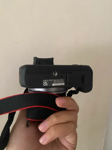 Câmera Canon Eos R100 4K 24.1mp Wi-fi/bluetooth Lente RF-S 18-45mm