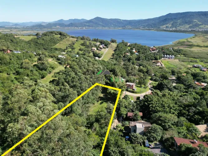 Terreno com vista a venda na Praia da Ferrugem, Garopaba-SC
