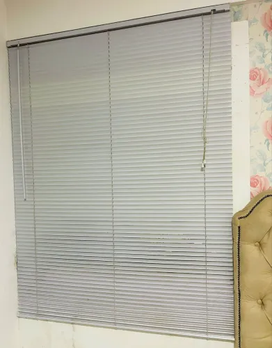 Persiana PVC branca 1,20 x 1,55 | funcionando