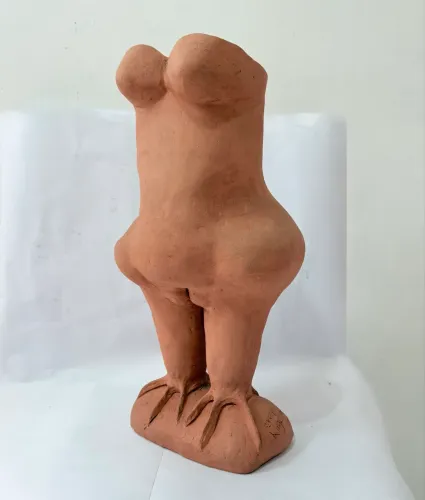 ESCULTURA GALINHA _ ESTILO VASO DE BARRO / TERRACOTA / ARGILA