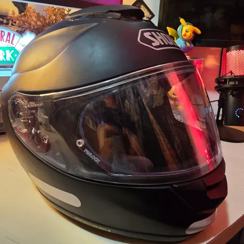 Capacete SHOEI GT-Air com Viseira Solar.